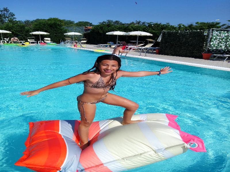 Residence Cleo Llido Degli Estensi Kültér fotó