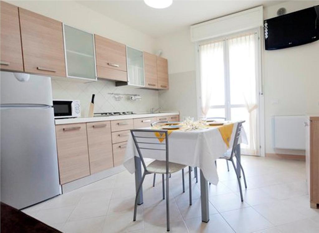 Residence Cleo Llido Degli Estensi Kültér fotó
