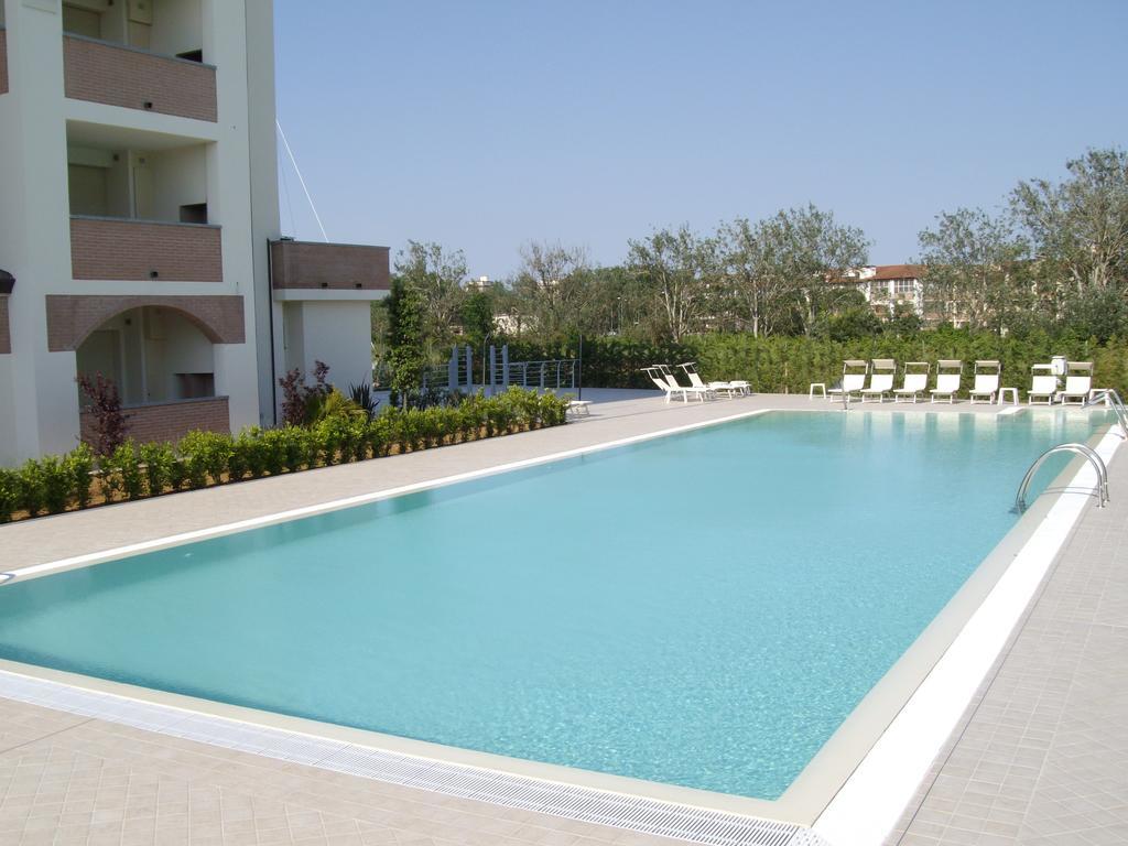 Residence Cleo Llido Degli Estensi Kültér fotó