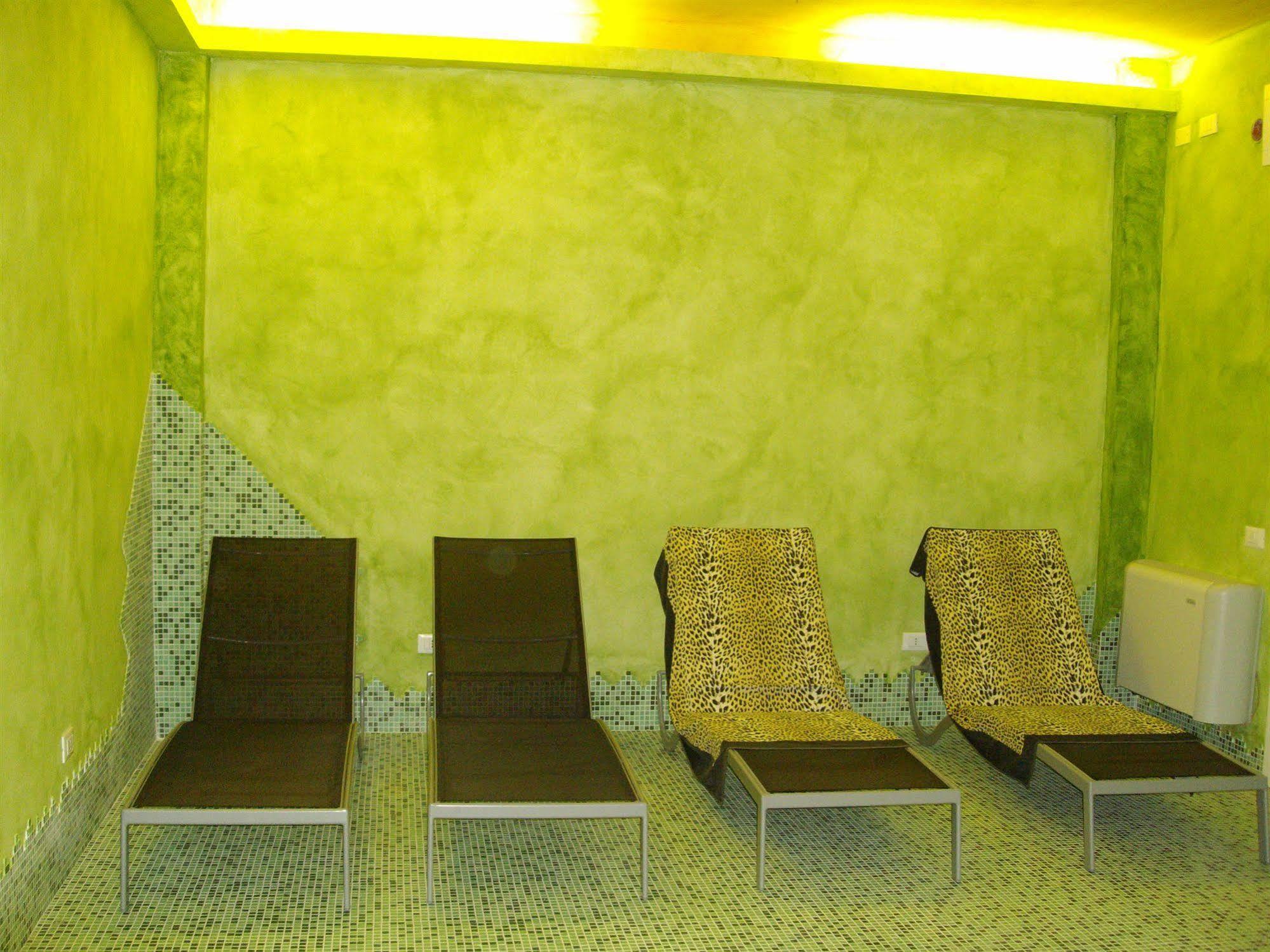 Residence Cleo Llido Degli Estensi Kültér fotó